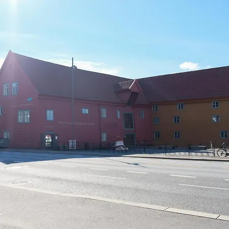 Апартаменти Charming House, Rare Historic House From 1779, Whole House *