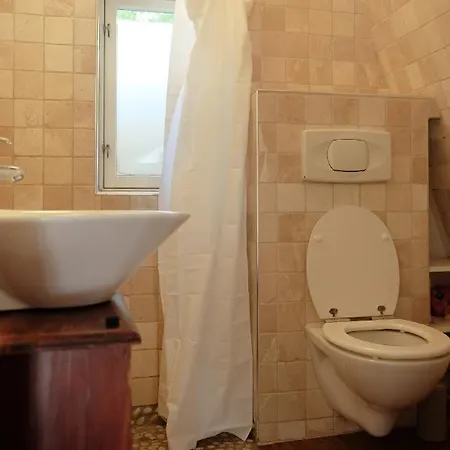 Charming House, Rare Historic House From 1779, Whole House