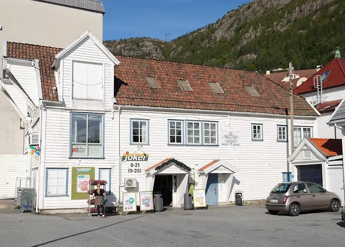 Charming House, Rare Historic House From 1779, Whole House